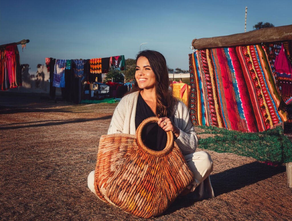 Bolsas de lana mexicana hechas a mano con diseño inspirado en la cultura mexicana.